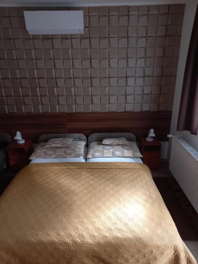 Boglarka Vendeghaz Apartment Mosonmagyarovar Ngoại thất bức ảnh