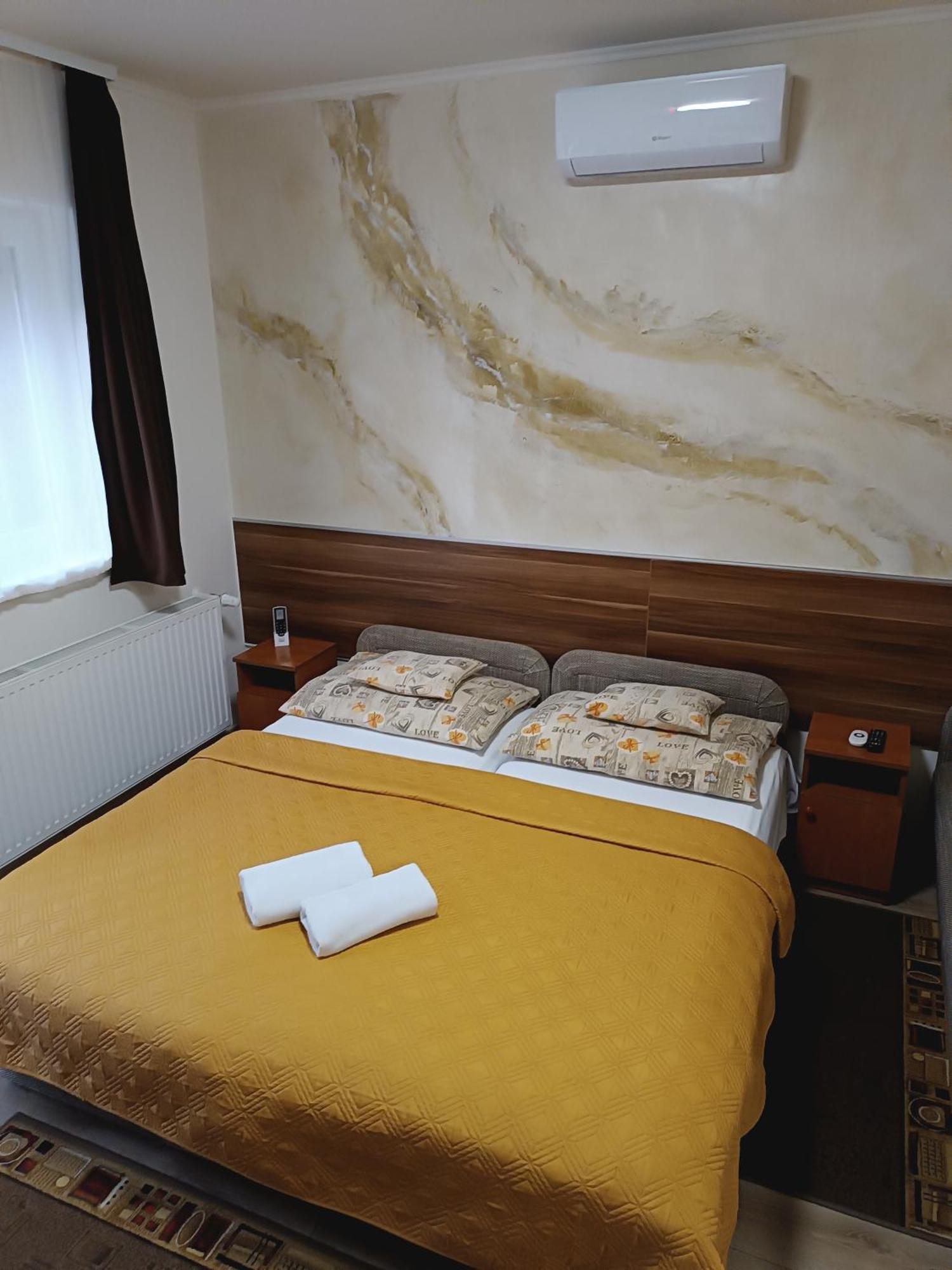 Boglarka Vendeghaz Apartment Mosonmagyarovar Ngoại thất bức ảnh