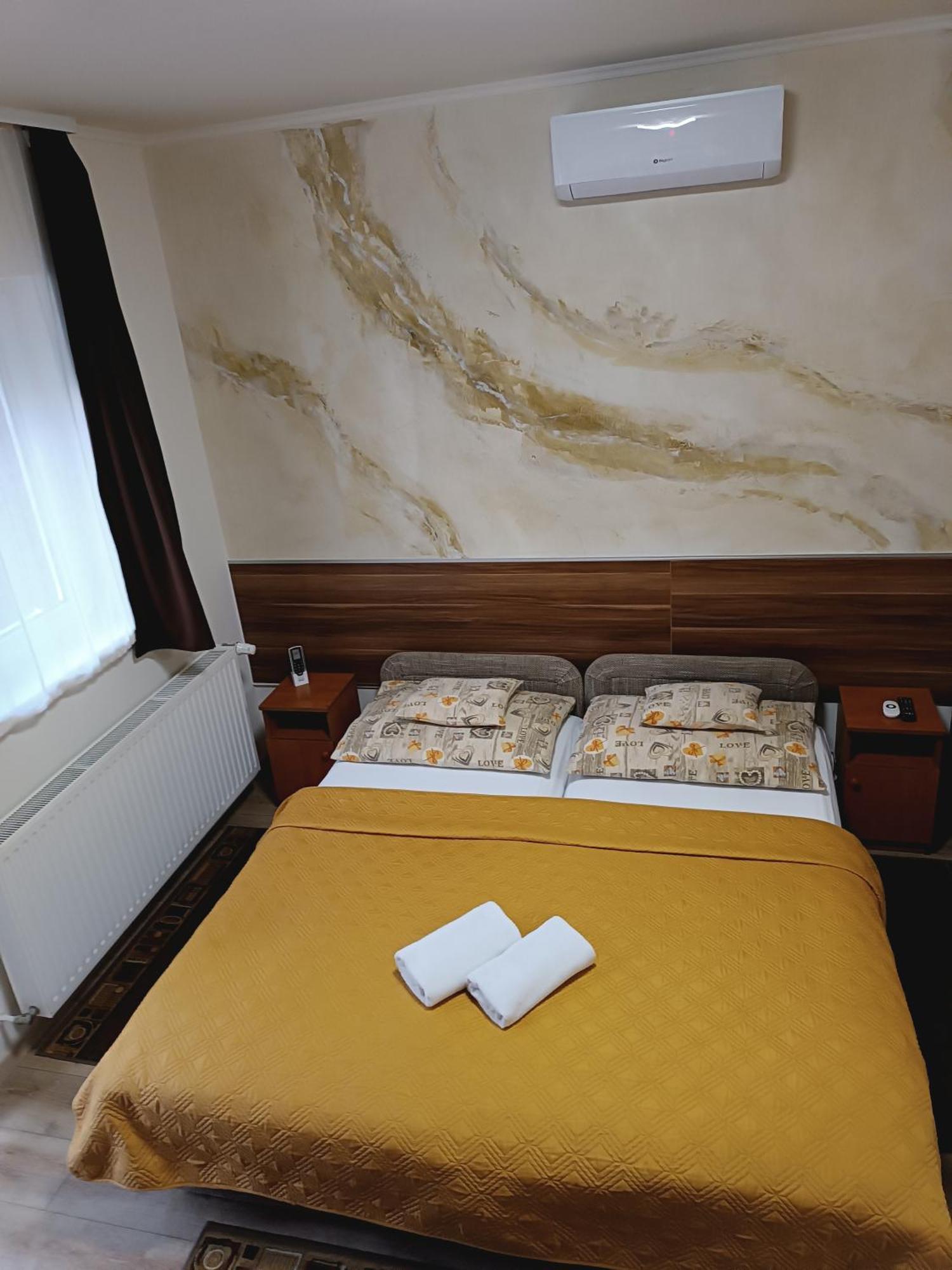 Boglarka Vendeghaz Apartment Mosonmagyarovar Ngoại thất bức ảnh