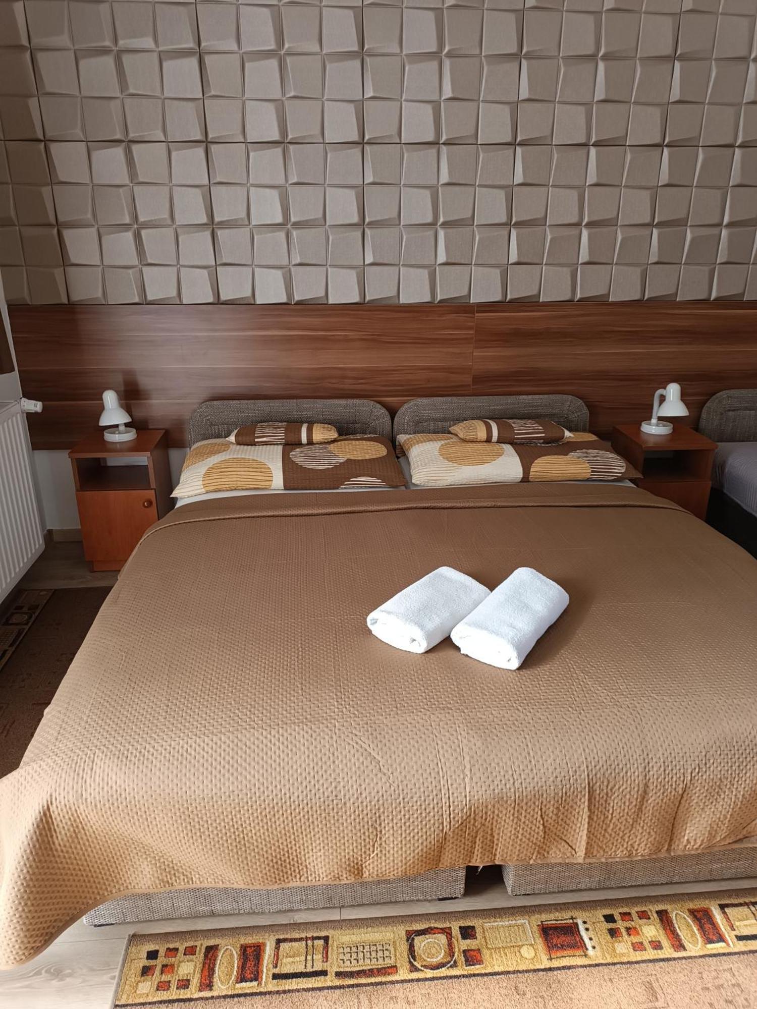 Boglarka Vendeghaz Apartment Mosonmagyarovar Ngoại thất bức ảnh