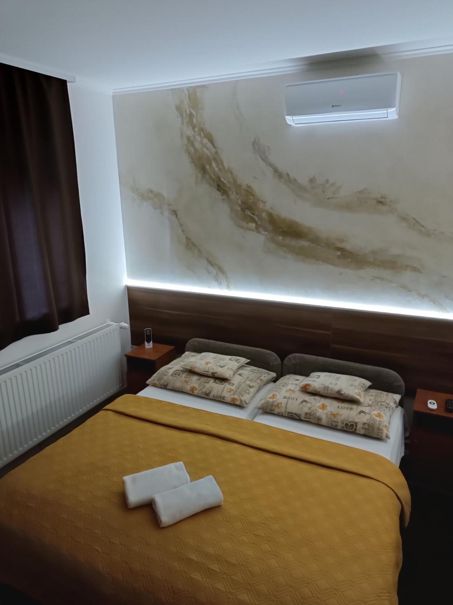 Boglarka Vendeghaz Apartment Mosonmagyarovar Ngoại thất bức ảnh