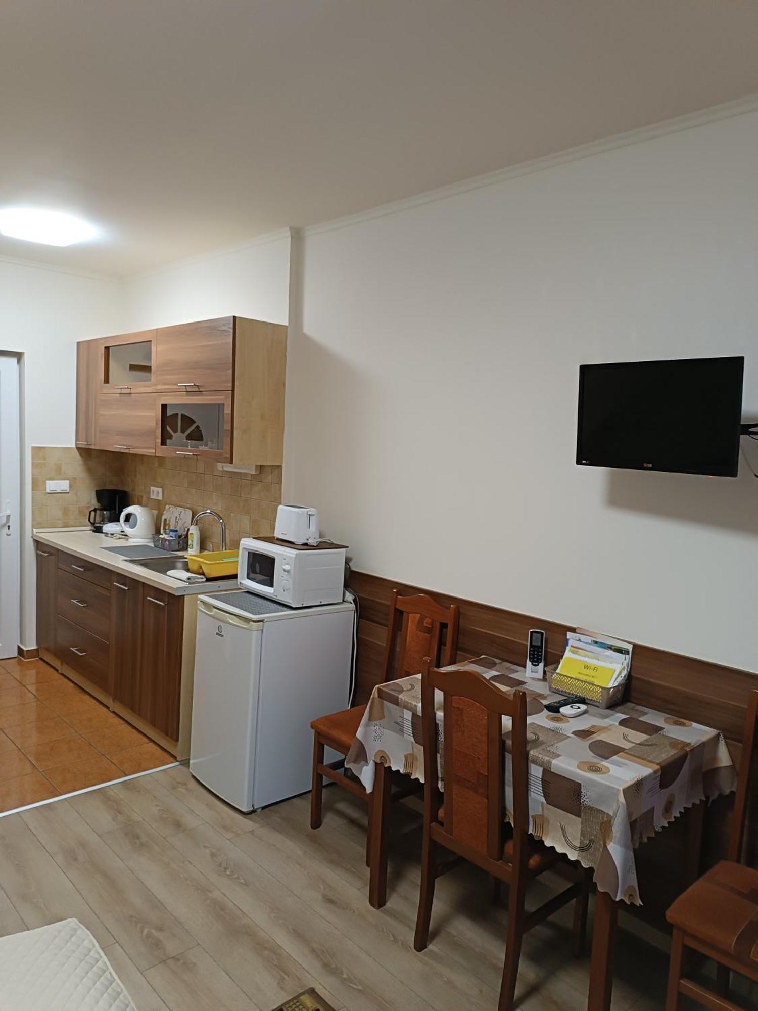 Boglarka Vendeghaz Apartment Mosonmagyarovar Ngoại thất bức ảnh