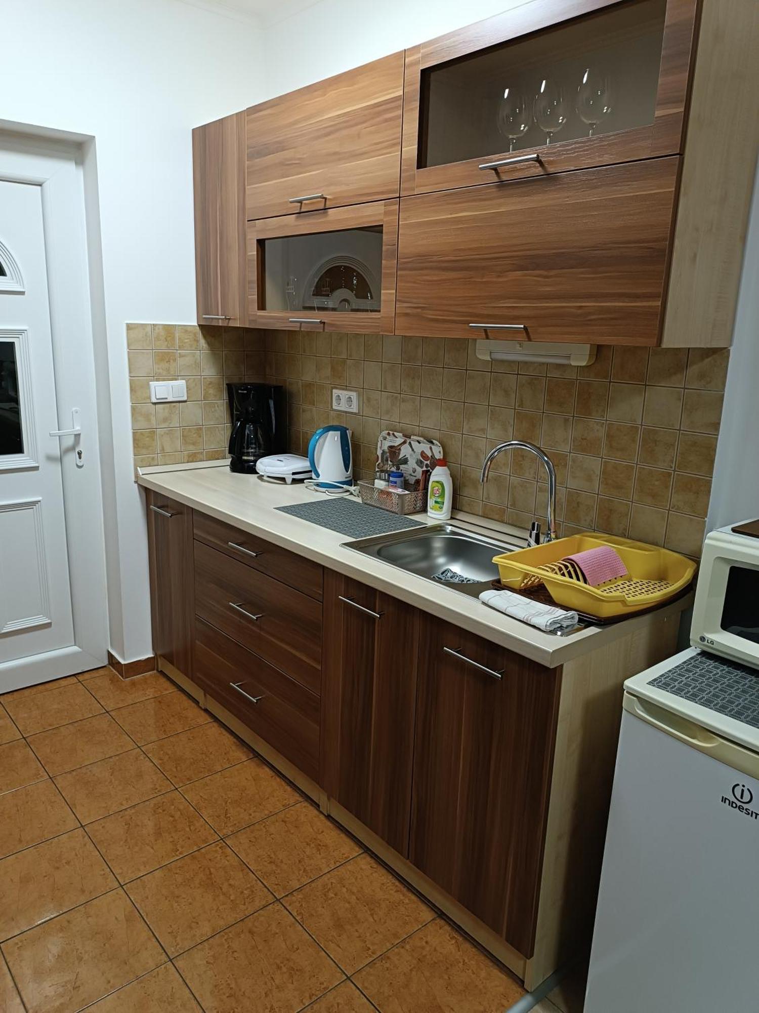 Boglarka Vendeghaz Apartment Mosonmagyarovar Ngoại thất bức ảnh