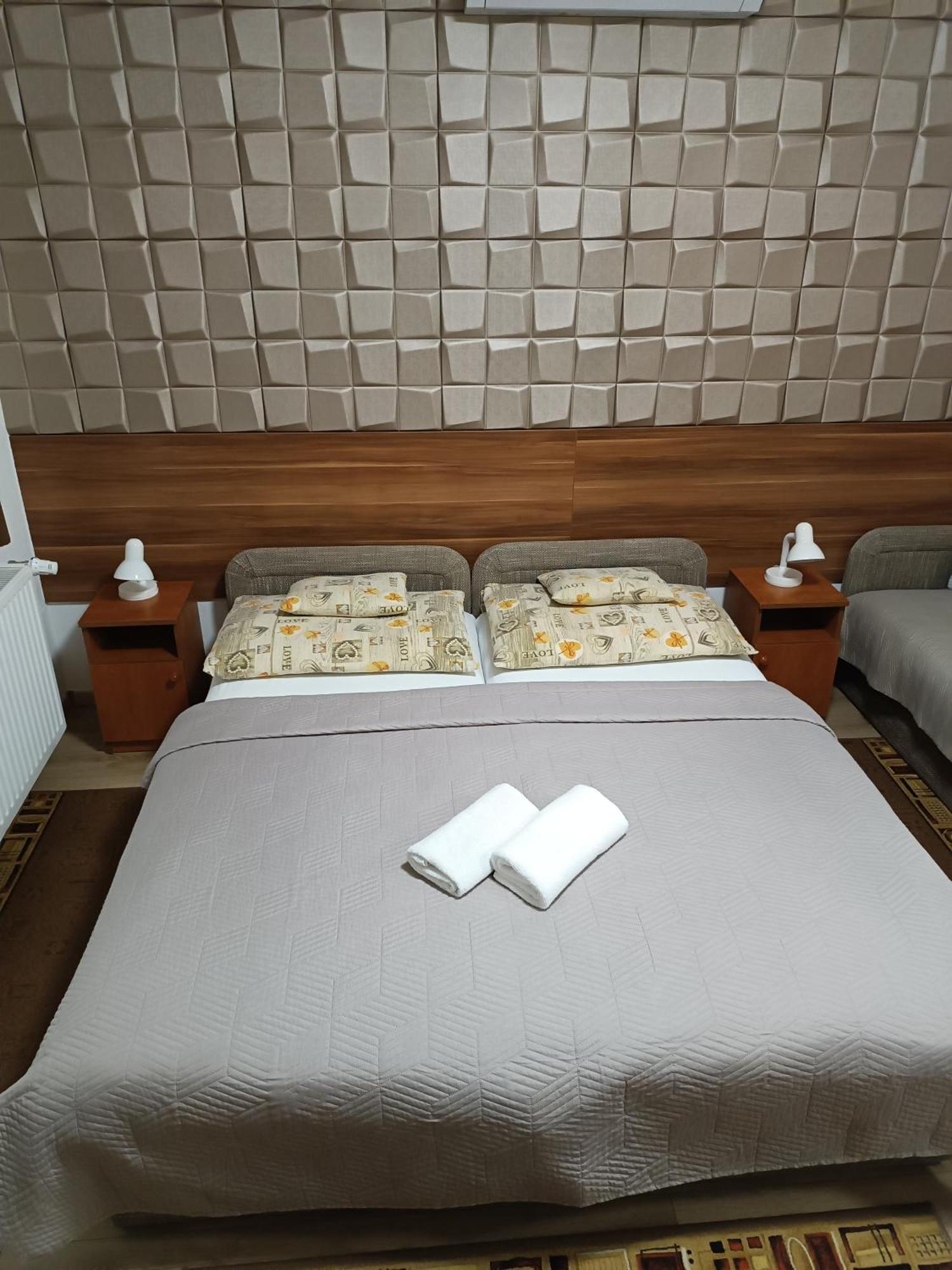 Boglarka Vendeghaz Apartment Mosonmagyarovar Ngoại thất bức ảnh