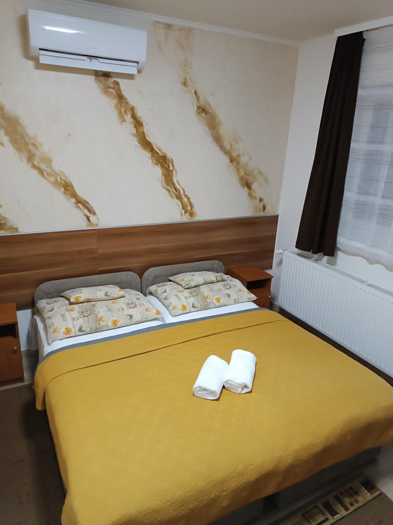 Boglarka Vendeghaz Apartment Mosonmagyarovar Ngoại thất bức ảnh