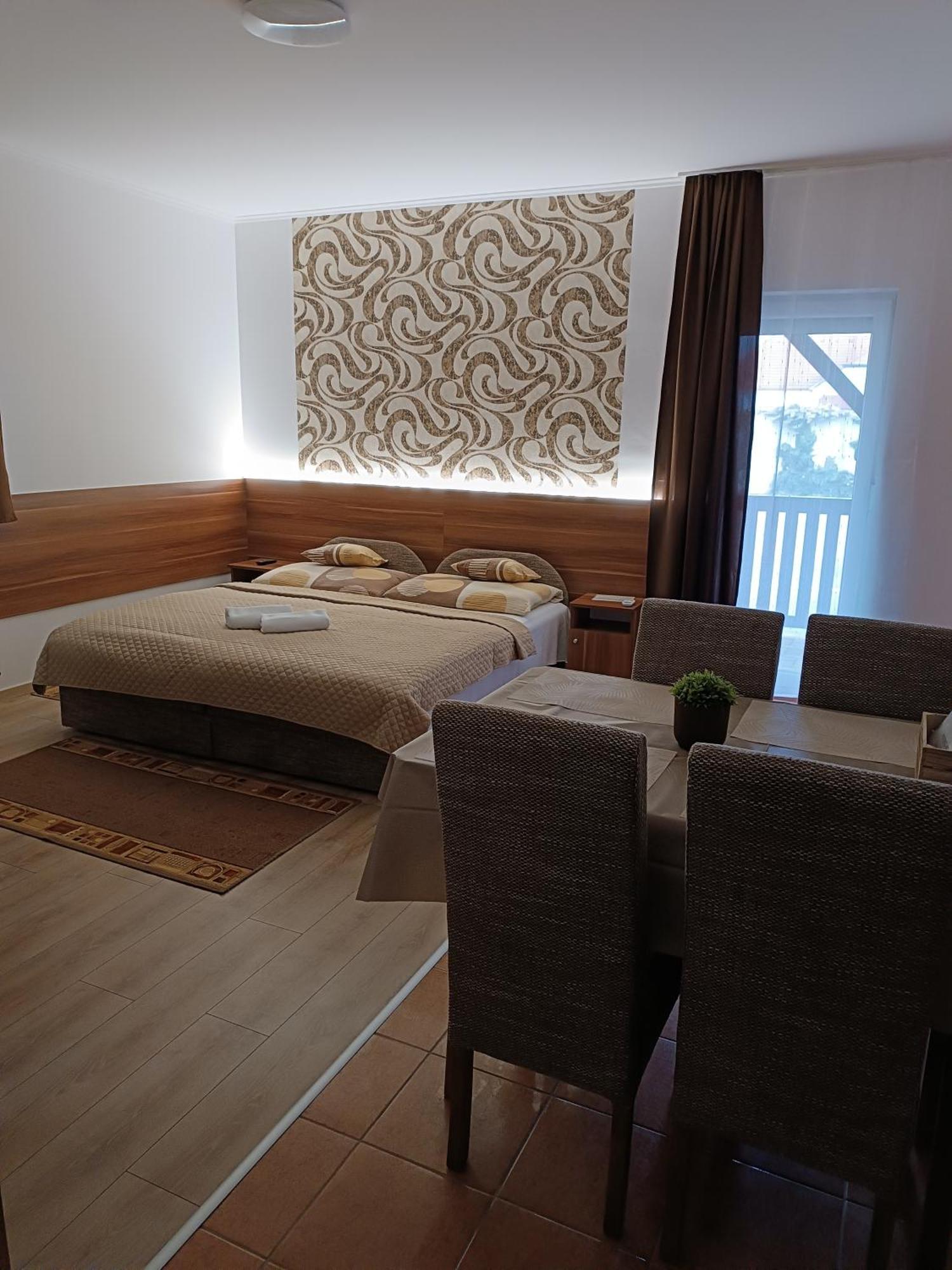 Boglarka Vendeghaz Apartment Mosonmagyarovar Ngoại thất bức ảnh