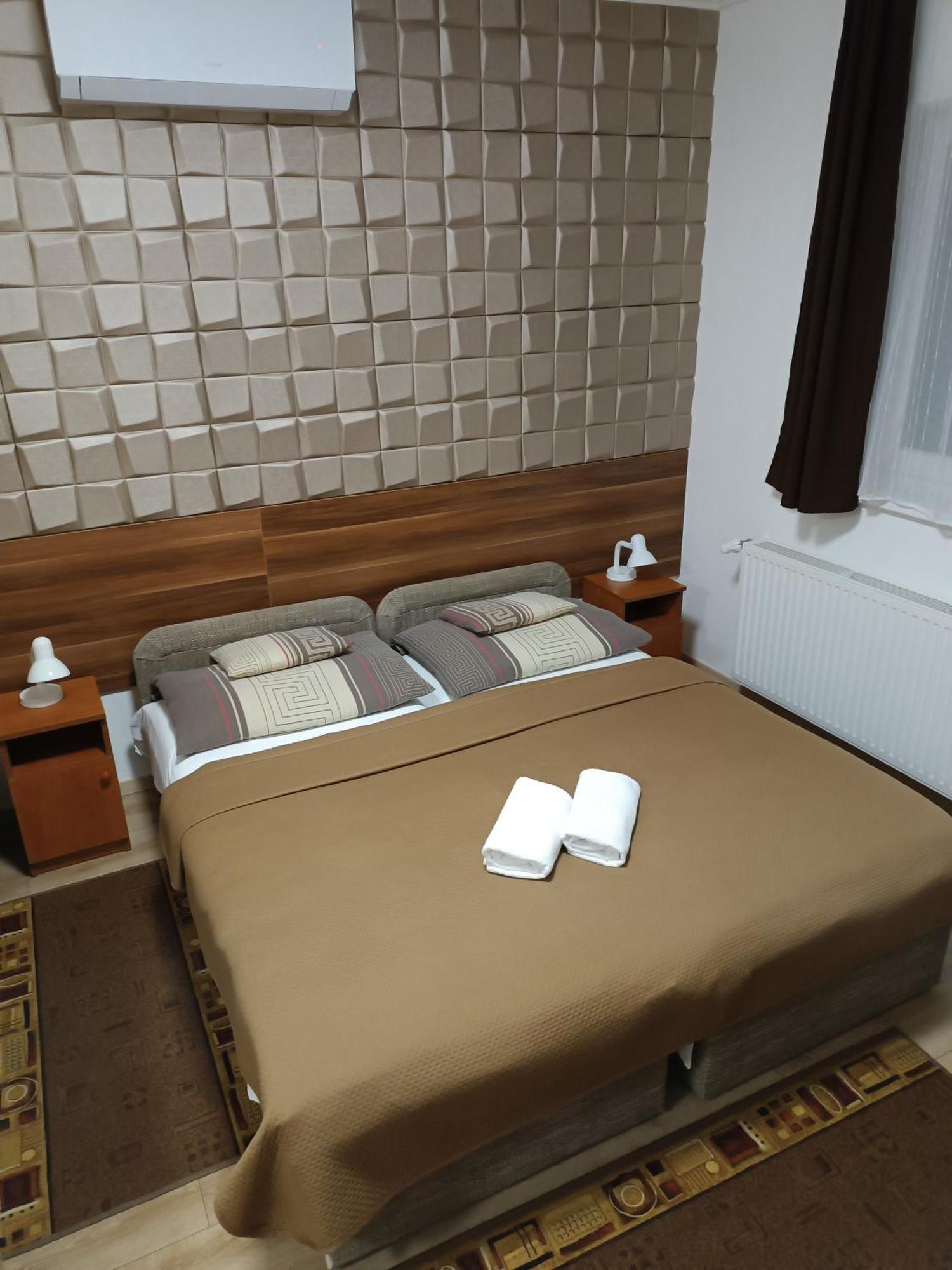 Boglarka Vendeghaz Apartment Mosonmagyarovar Ngoại thất bức ảnh